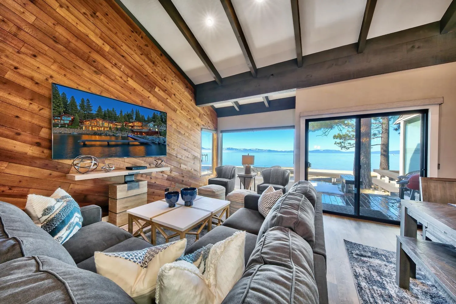 Lakeland Village 611 - Lakefront Contemporary 사우스 레이크 타호